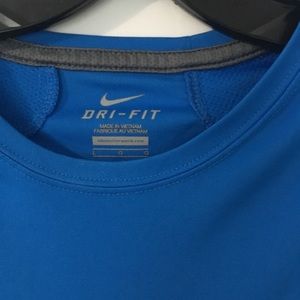 Nike t shirt